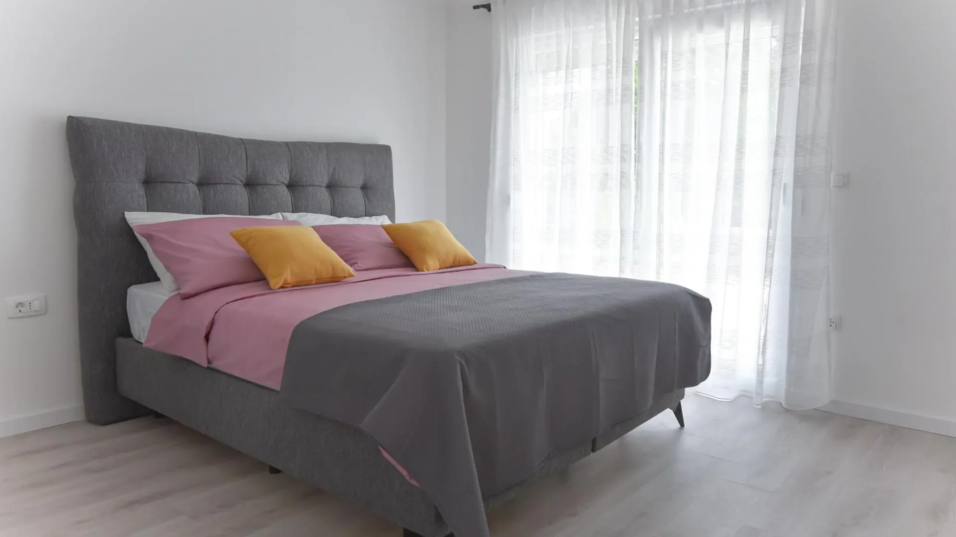 Apartment Orleancic Laurana