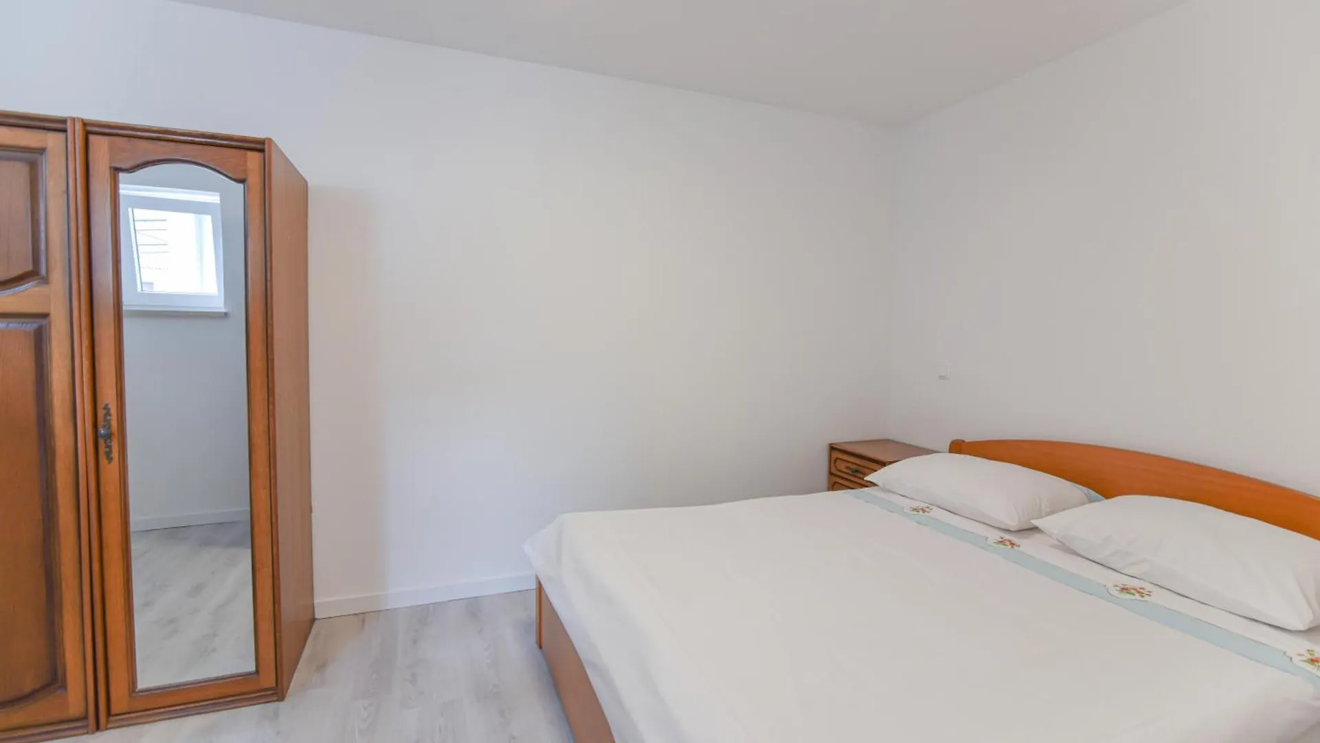 Apartment Orleancic Laurana