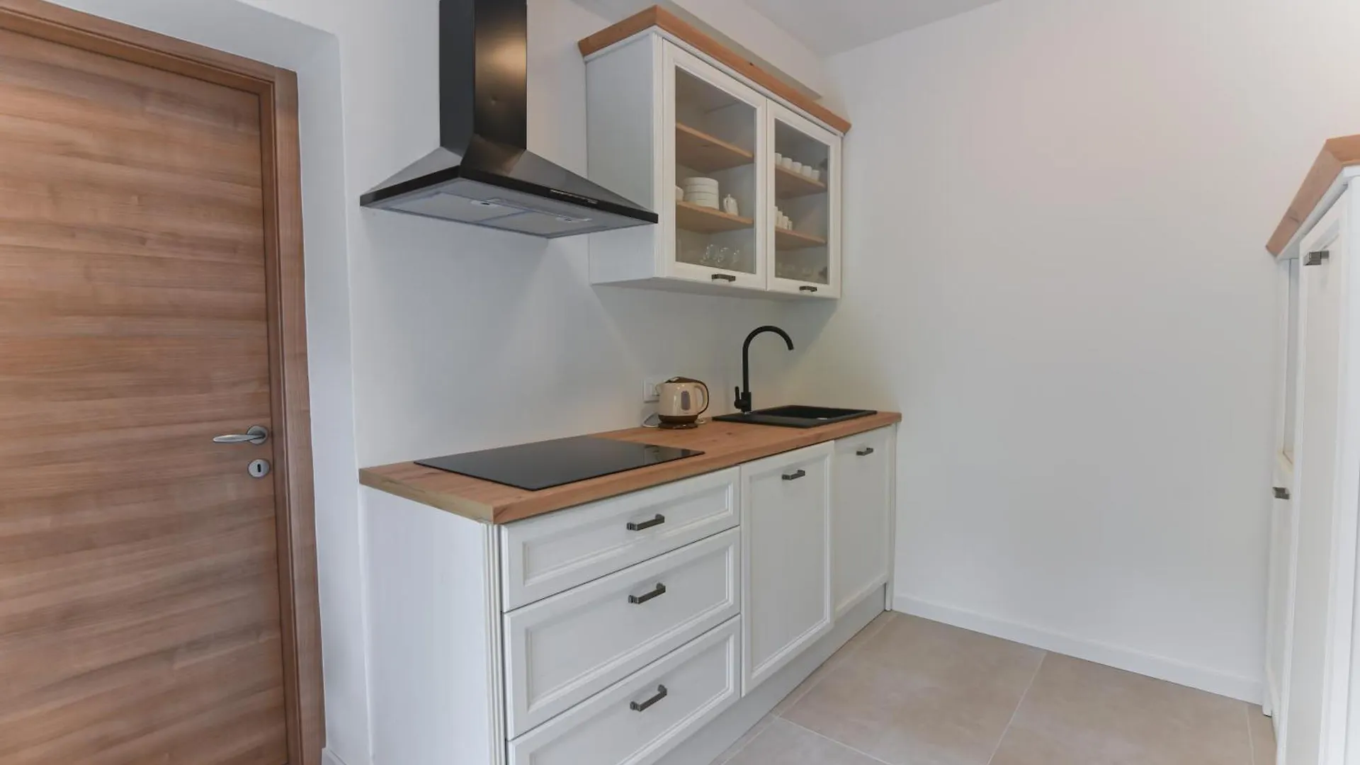 Apartment Orleancic Laurana 0*,  Croazia